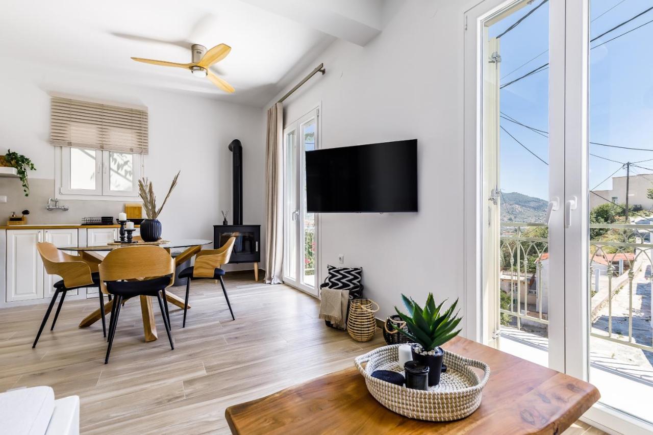 סקופלוס טאון Breezy Rooftop House מראה חיצוני תמונה